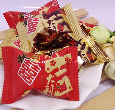 �f�@ʳƷϲ�ǣ��tɫ��